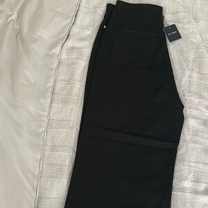 St. John Paseo Black Jeans – Size 16 – New with Tags